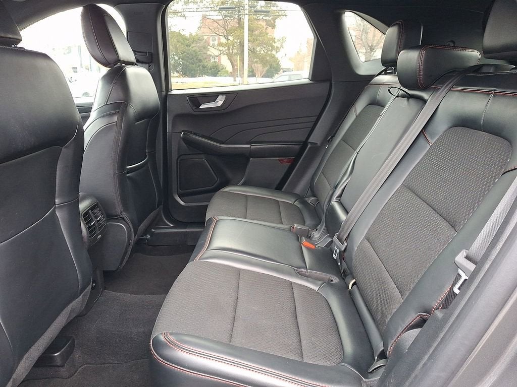 2025 Ford Escape ST-Line Select