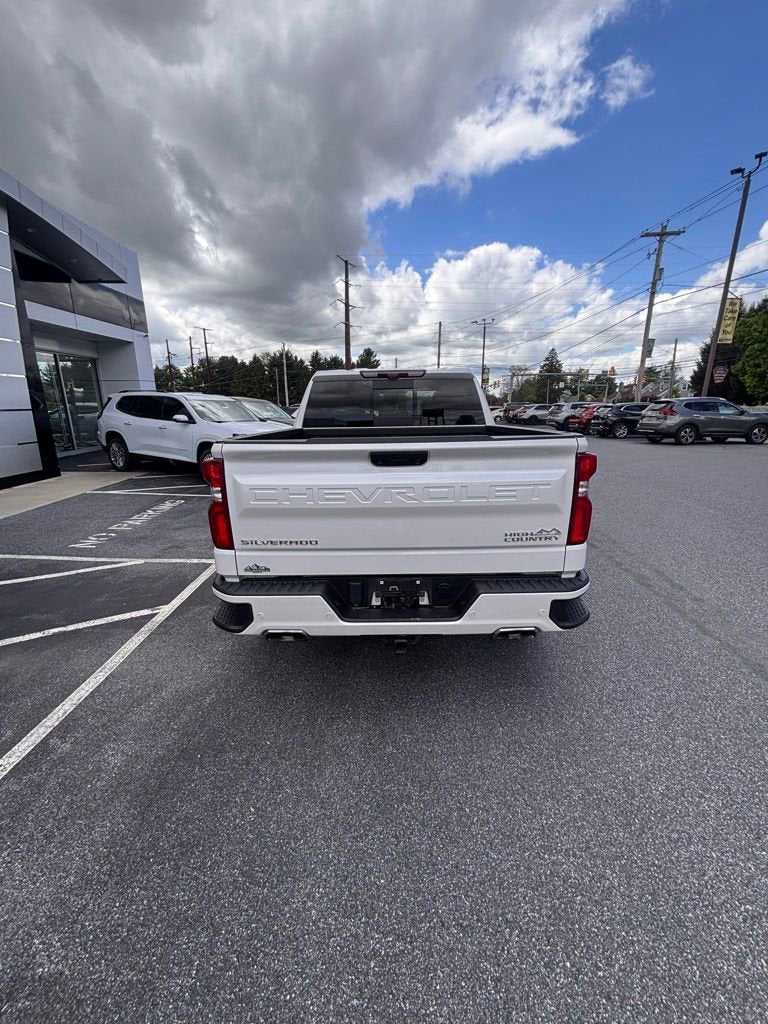 2022 Chevrolet Silverado 1500 High Country