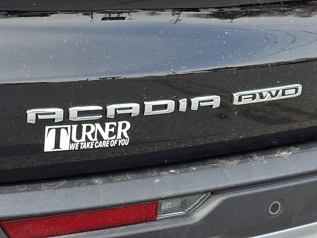 2025 GMC Acadia Elevation