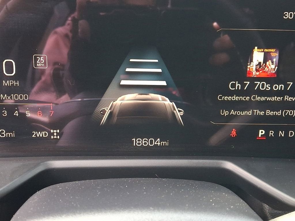 2025 GMC Acadia Elevation