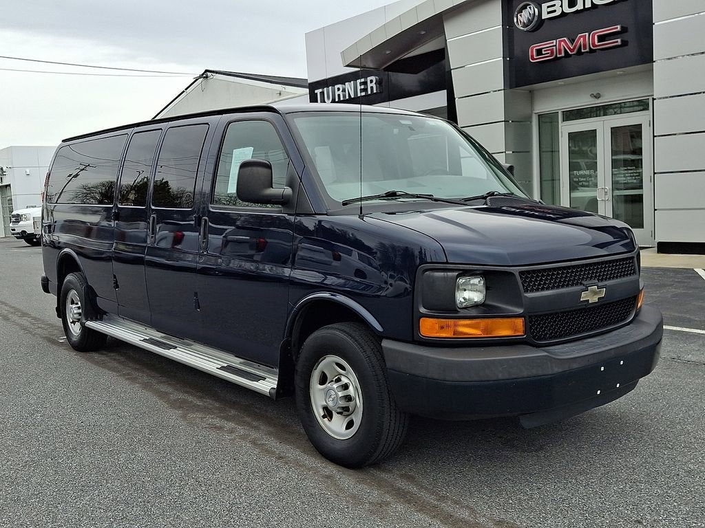 2014 Chevrolet Express Passenger 3500 LS