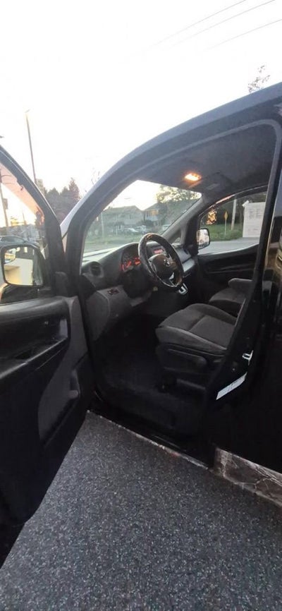 2014 Nissan NV200 S