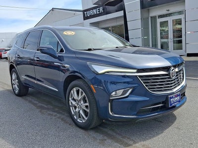2023 Buick Enclave Essence