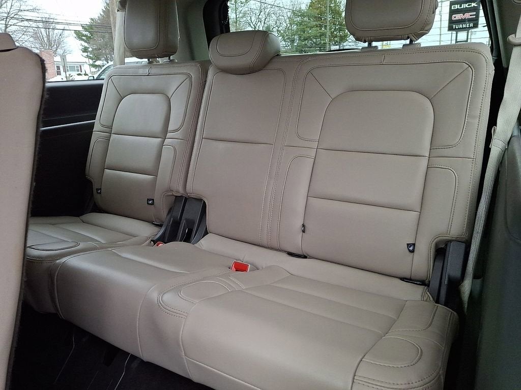 2022 Lincoln Navigator L Reserve