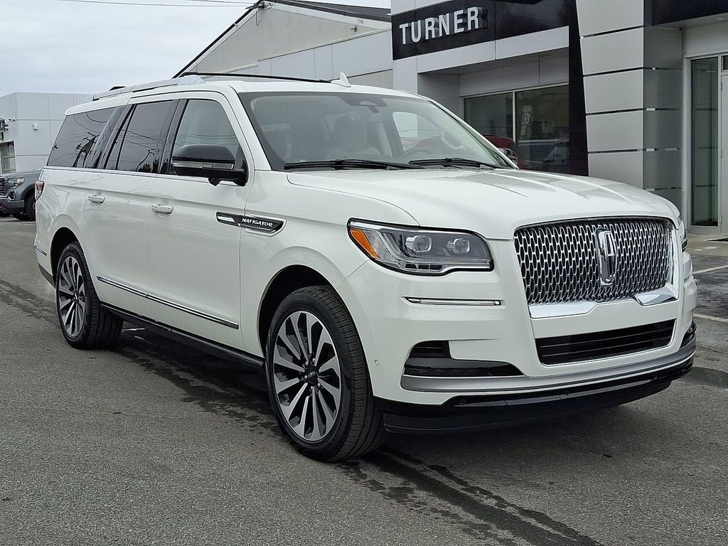 2022 Lincoln Navigator L Reserve