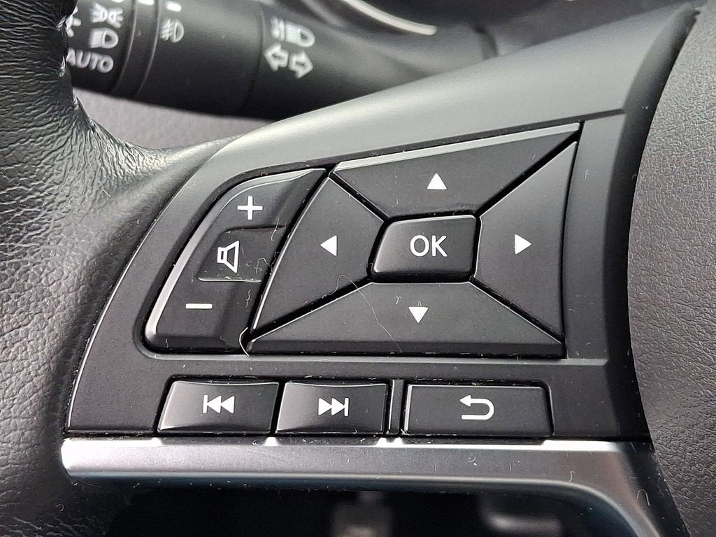 2017 Nissan Rogue SL