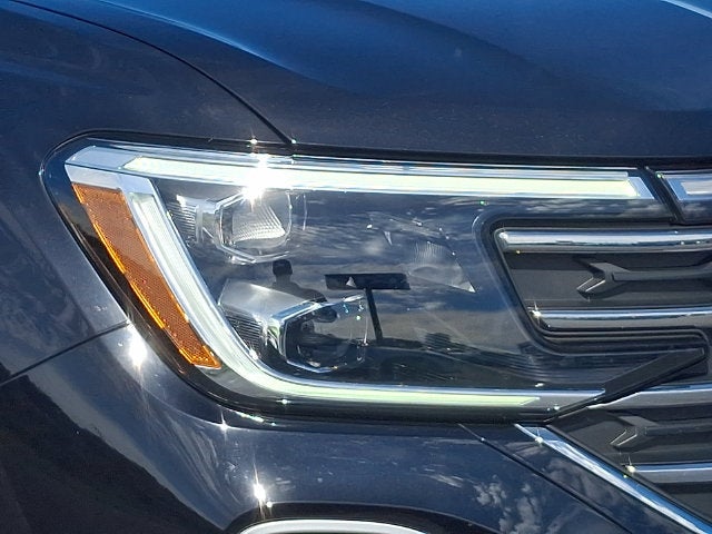 2025 Volkswagen Atlas 2.0T SE