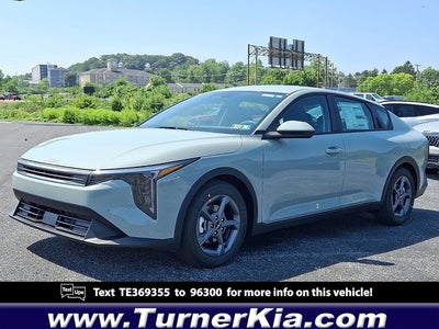2026 Kia K4 LXS