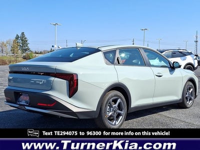 2026 Kia K4 LXS