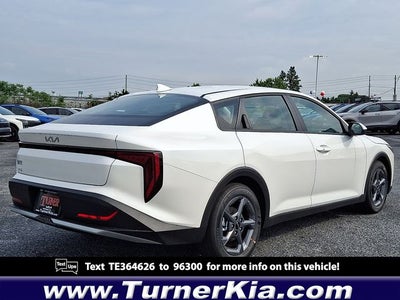 2026 Kia K4 LXS