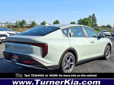 2026 Kia K4 LXS