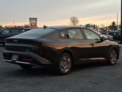 2025 Kia K4 LX