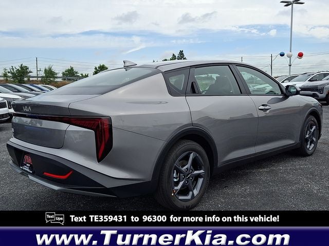 2026 Kia K4 LXS