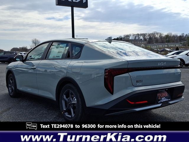 2026 Kia K4 LXS
