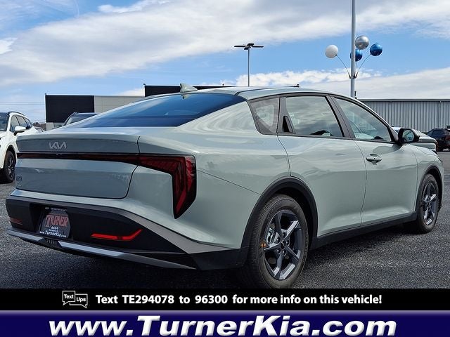 2026 Kia K4 LXS