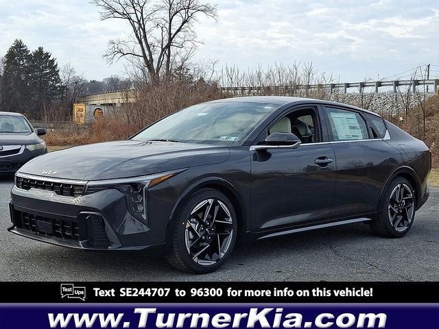 2025 Kia K4 GT-Line