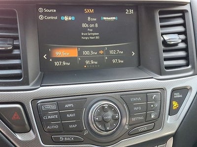 2020 Nissan Pathfinder SL