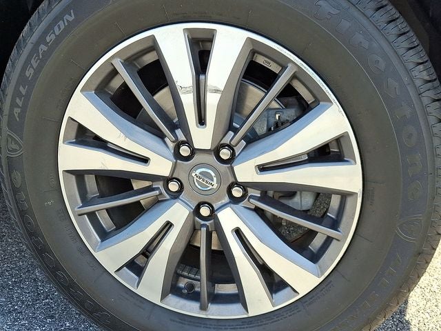 2020 Nissan Pathfinder SL