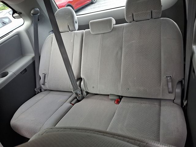 2015 Toyota Sienna LE 7 Passenger