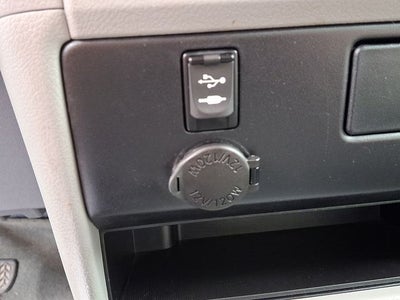 2015 Toyota Sienna LE 7 Passenger