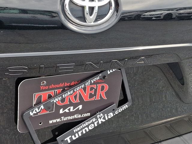 2015 Toyota Sienna LE 7 Passenger