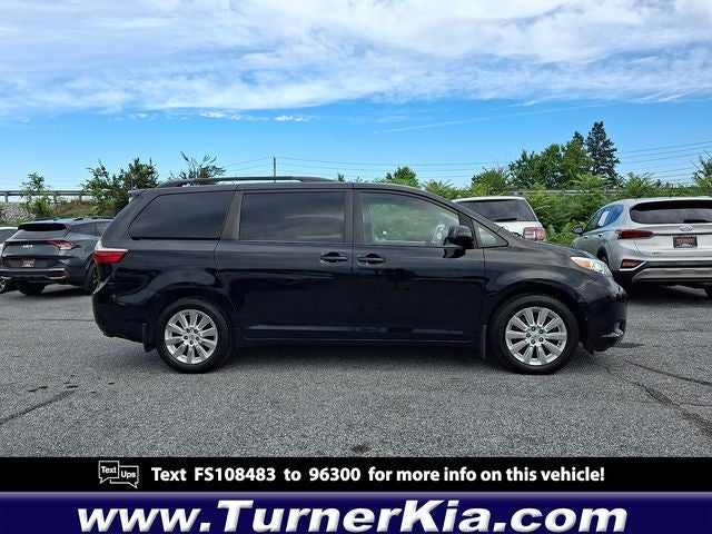 2015 Toyota Sienna LE 7 Passenger