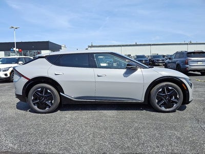 2025 Kia EV6 Wind