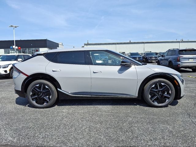 2025 Kia EV6 Wind