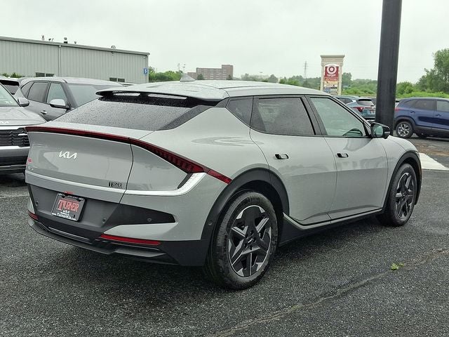 2025 Kia EV6 Light