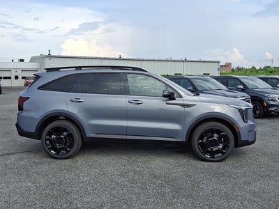2025 Kia Sorento X-Line EX