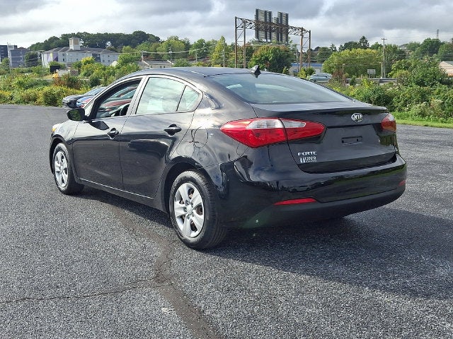 Used 2014 Kia Forte LX with VIN KNAFK4A63E5131459 for sale in Harrisburg, PA