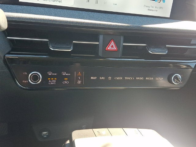 2024 Kia EV6 Light