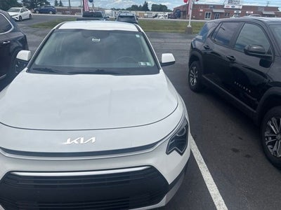 2023 Kia Niro LX