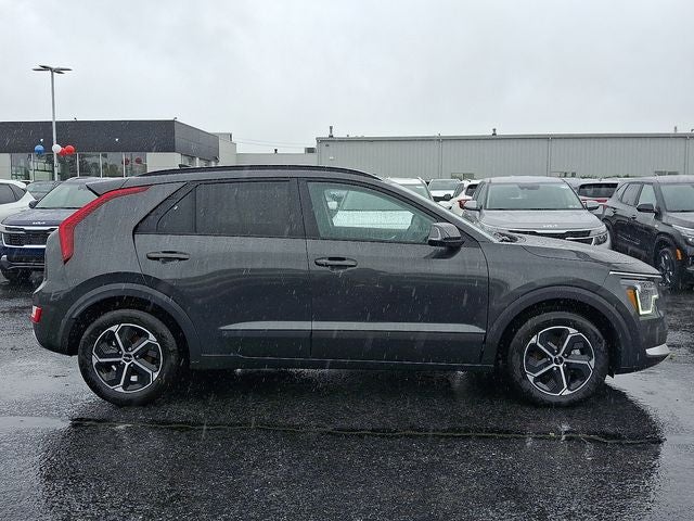 2025 Kia Niro EX