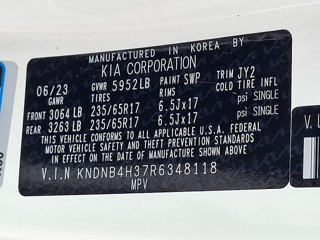 2024 Kia Carnival LX
