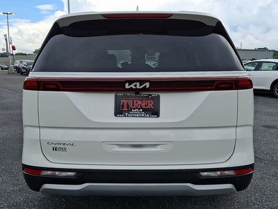 2024 Kia Carnival LX