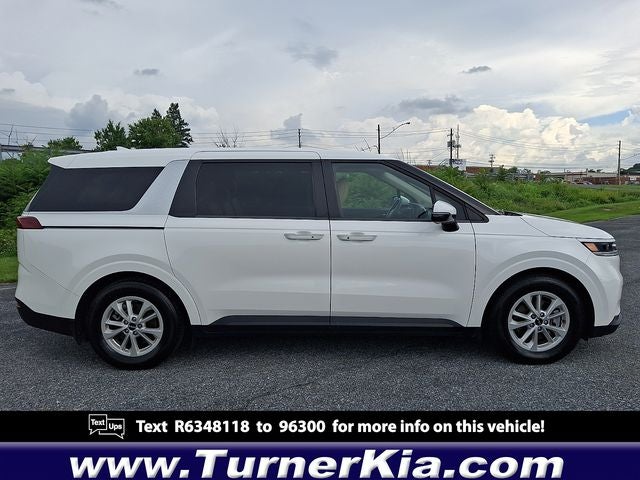 2024 Kia Carnival LX