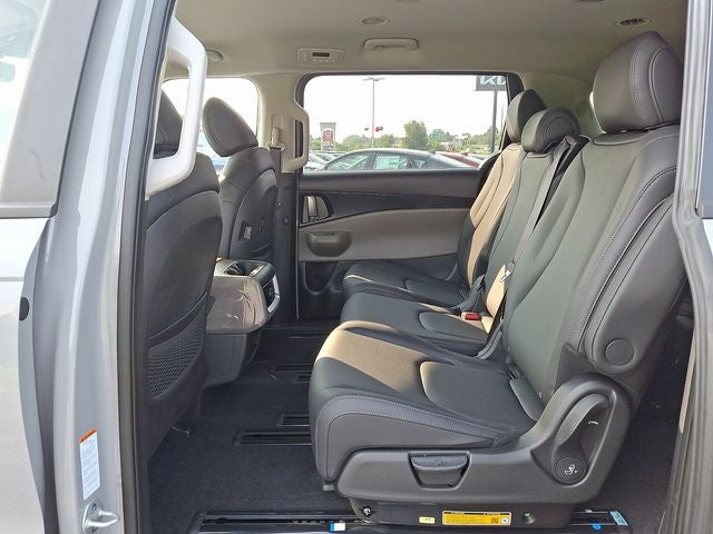 2027 Kia Carnival LXS