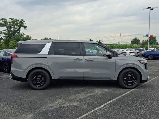 2027 Kia Carnival LXS