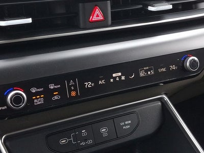 2026 Kia Carnival LXS