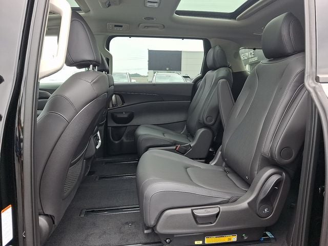2027 Kia Carnival SX