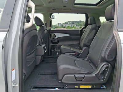 2027 Kia Carnival SX