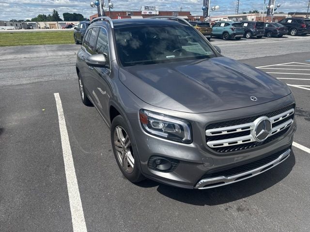 2021 Mercedes-Benz GLB GLB250 4MATIC's photo