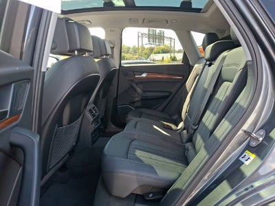 2023 Audi Q5 45 S line Premium quattro