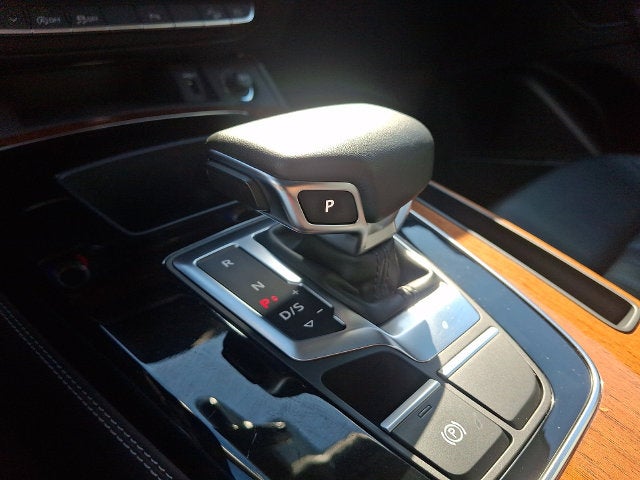 2023 Audi Q5 45 S line Premium quattro