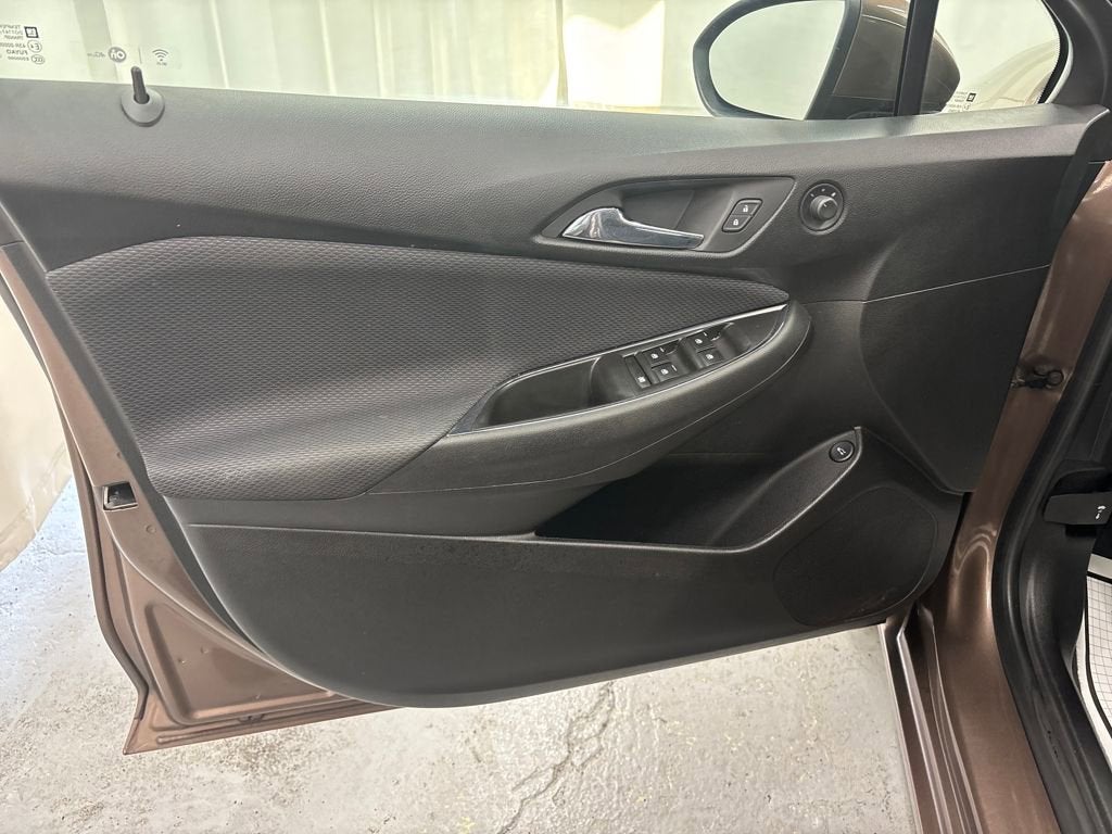 2019 Chevrolet Cruze LS