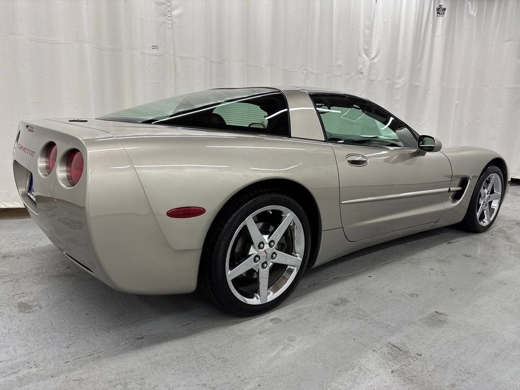 2001 Chevrolet Corvette 2dr Cpe
