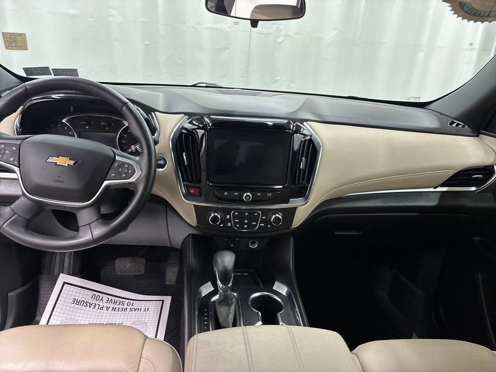 2023 Chevrolet Traverse LT Leather