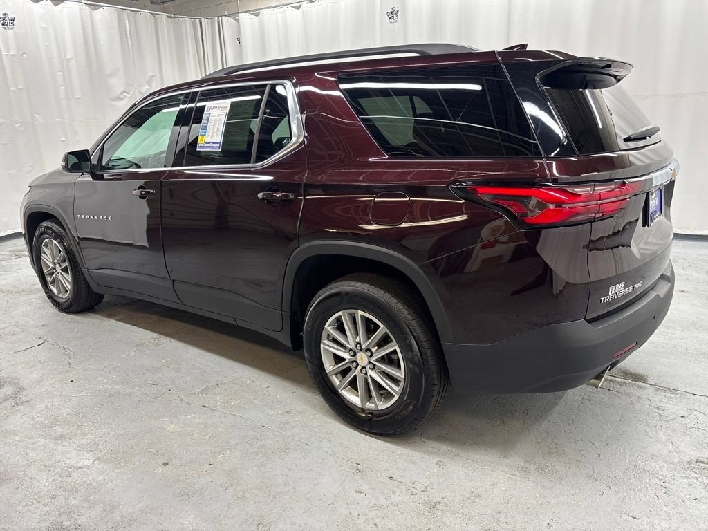 2023 Chevrolet Traverse LT Leather