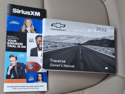 2023 Chevrolet Traverse LT Leather